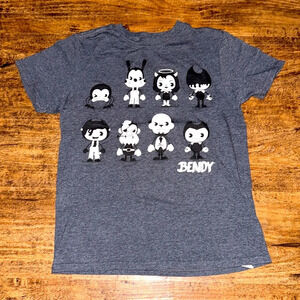 Bendy tee size medium boys